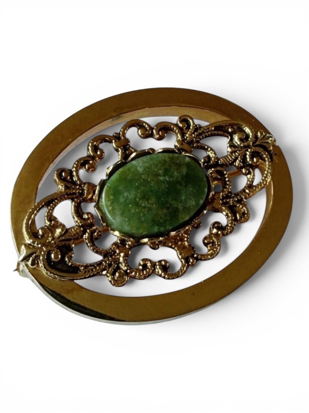 Vtg Gold‑Tone Filigree Brooch, Green Nephrite Jade-Look Cabochon Mid-Century Pin - Picture 5 of 14